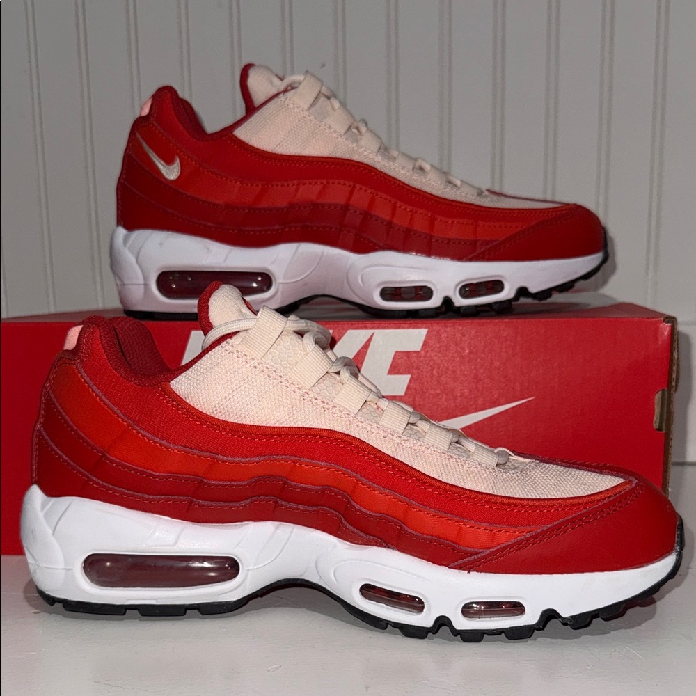 Nike Air Max 95 - Men’s 7.5 / Women 9 (No Box) - Picture 9 of 16